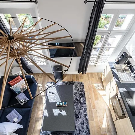 Quiet - Parking And Secure Apartment *